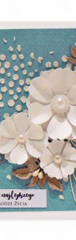 Kartka ślubna białe kwiaty na morskim tle