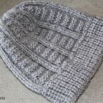 Czapka popielata - czapka robiona na drutach