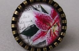 Lilia dla zakochanej PIERŚCIEŃ