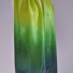 zielony szal jedwabny ombre, 45x180cm - szal prezentacja