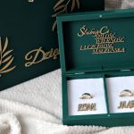 Komplet pudełek ślubnych - butelkowa zieleń - Pudełko na koperty ślubne ze złotymi dodatkami w kolorze butelkowej zieleni w komplecie z pudełkiem na obrączki