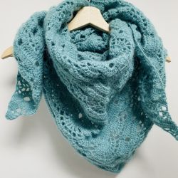 Ciepła chusta szydełkowa Sis wełna ręcznie robiona