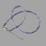 Subtelny naszyjnik z Tanzanitu  - Lawendowy naszyjnik z Tanzanitu z łańcuszkiem