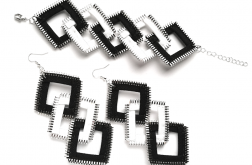 Czarno-biały komplet biżuterii kwadraty