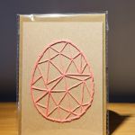 Kartka Wielkanocna - ręcznie haftowana - Pisanka różowa - Pisanka różowa