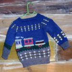 Sweterek dla chłopca - Jedzie pociąg - robiony na drutach - 