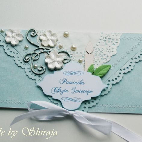 Pamiątka Chrztu św.  śnieżnobiałe kwiaty