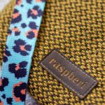 Miodowa mini kopertówka z plecionki - 