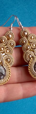 Beżowo-złote Harmonia