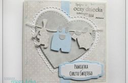 Kartka z ubrankami na Chrzest dla chłopca