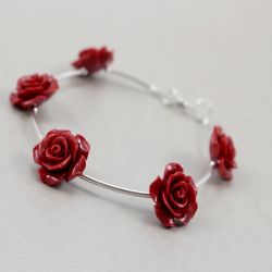 Czerwone róże i srebro - bransoletka