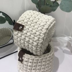 Koszyk 17x14cm,kosz do przechowywania,z paskiem skórzanym.