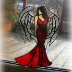 Anielica Jachil - anioł w czerwonej sukni