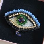 Broszka ze złym okiem ręcznie wykonany amulet - Każda broszka jest zapakowana na prezent