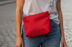 Czerwona kopertówka z weluru