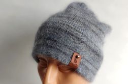 Czapka z nitką moheru.