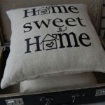 Poszewki "Home sweet home" - haftowane - 