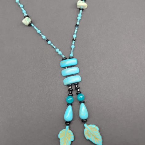 Naszyjnik Turkusowe Liście Howlit Korale