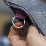 Szare etui na klucze z weluru - 