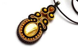 Naszyjnik-wisior sutasz