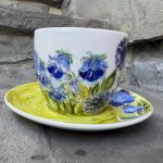 Ręcznie malowana porcelanowa filiżanka Niebieskie kwiaty  - 