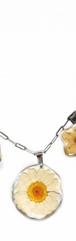 Naszyjnik botaniczne opowieści - margaretka, bratek, kwiat wiśni