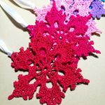 Szydełkowe śnieżynki x 5, kolorowe zawieszki na choinkę - dekoracje świąteczne