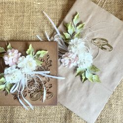 168,ślubny komplet w kolorze eco, kartka w pudełku z torebką