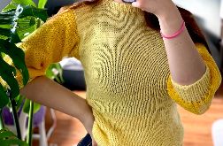 żółty sweterek