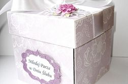 Fioletowe pudełko dla Młodej Pary - kartka ślubna