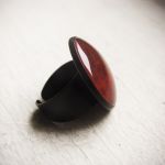Duży pierścionek z malowanym szkłem - czerwon - Regulowany pierścionek