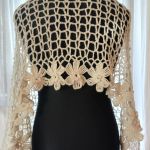 Szal mgiełka z kwiatami - narzutka ślubna