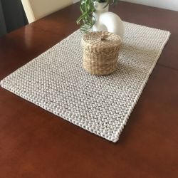 Bieżnik ręcznie robiony,obrus na stół ,35x80cm.