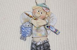 Taki wędkarz - aniołek, prezent z masy solnej
