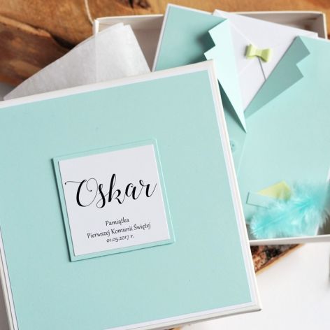 Turkusowy GARNITUREK W PUDEŁKU na Chrzest