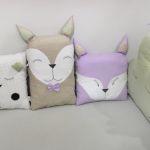 Poduszka dekoracyjna króliczek, fiolet-beż - 