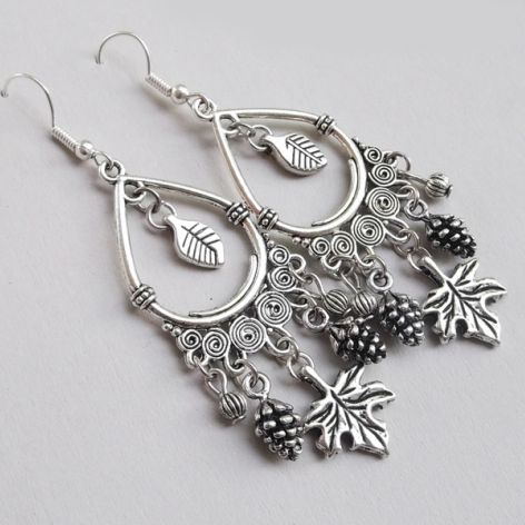 Kolczyki z listkami i szyszkami