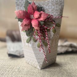 055,pudełeczko na prezent świąteczny ,mikołajkowy