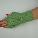 Mitenki ręcznie robione wełna w zieleni - modne rękawiczki