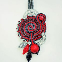 duży wisior sutasz czerwień srebro