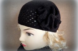 Ażurowa czapka z kwiatkiem
