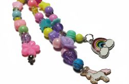 Kolorowy pastelowy breloczek tęczowy jednorożec