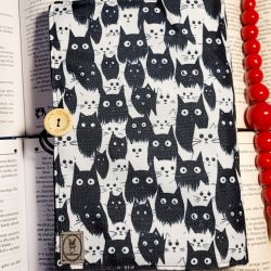 Etui na książkę: koty 2
