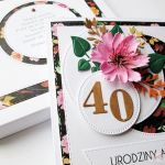 Kartka URODZINOWA z różowym kwiatem - Kartka urodzinowa w kontrastowych kolorach