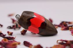 Red Rift, drewno i żywica epoksydowa