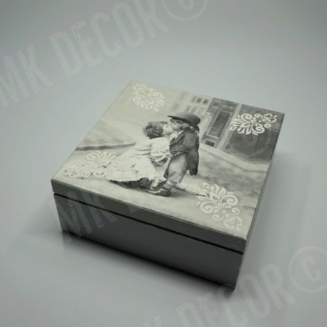 Drewniana szkatułka/pudełko kwadratowe - VINTAGE