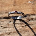 Minimalizm z granatem - duży rozmiar - srebro i granat