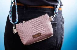 Mini kopertówka z pikowanego weluru