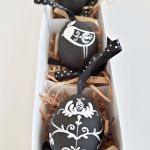 KOMPLET PISANEK CZARNO BIAŁYCH - 
