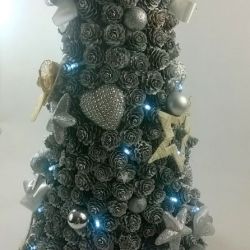 Duża Elegancka Choinka Biało - Srebrna